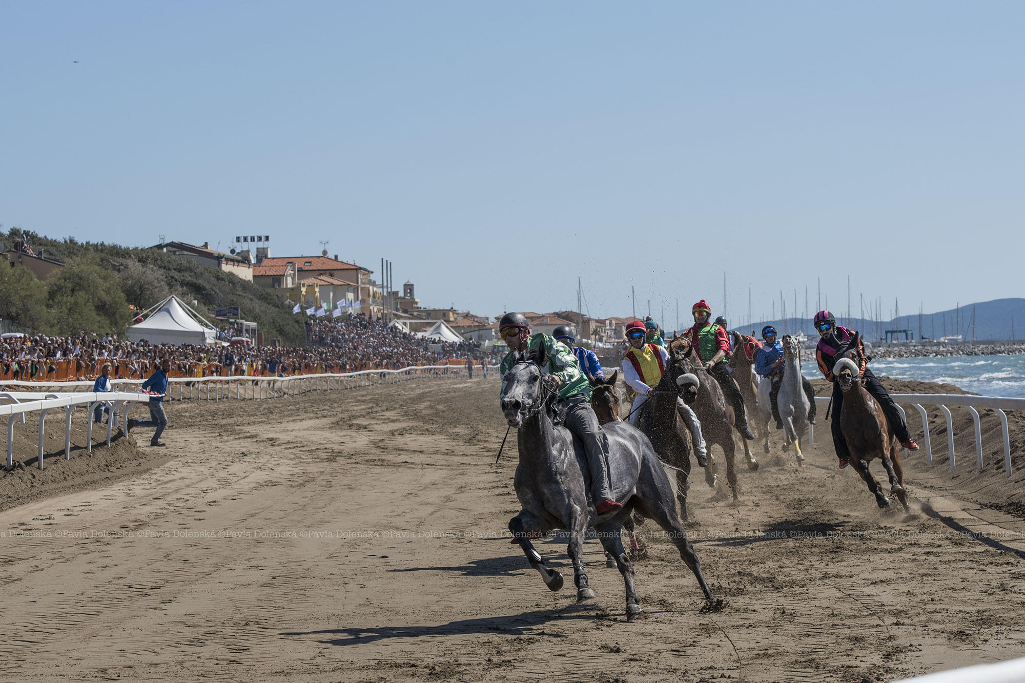 palio della Costa Etrusca: questa sera la proiezione del film 