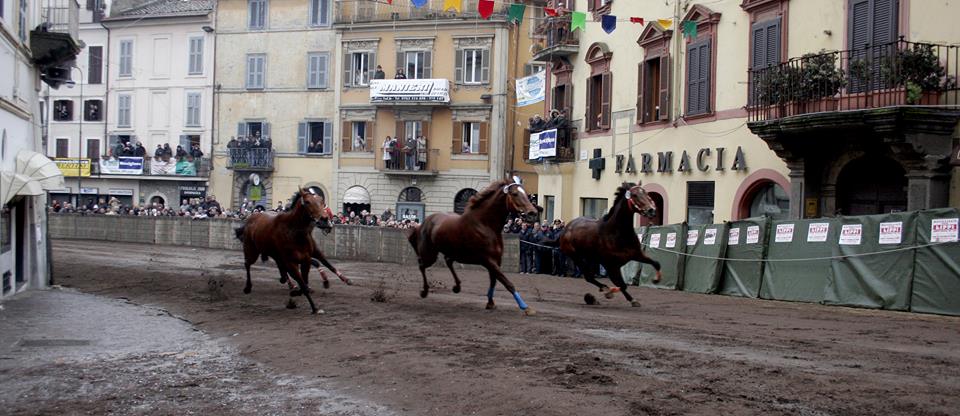 Ronciglione: questa sera la finale del Palio delle Corse a Vuoto