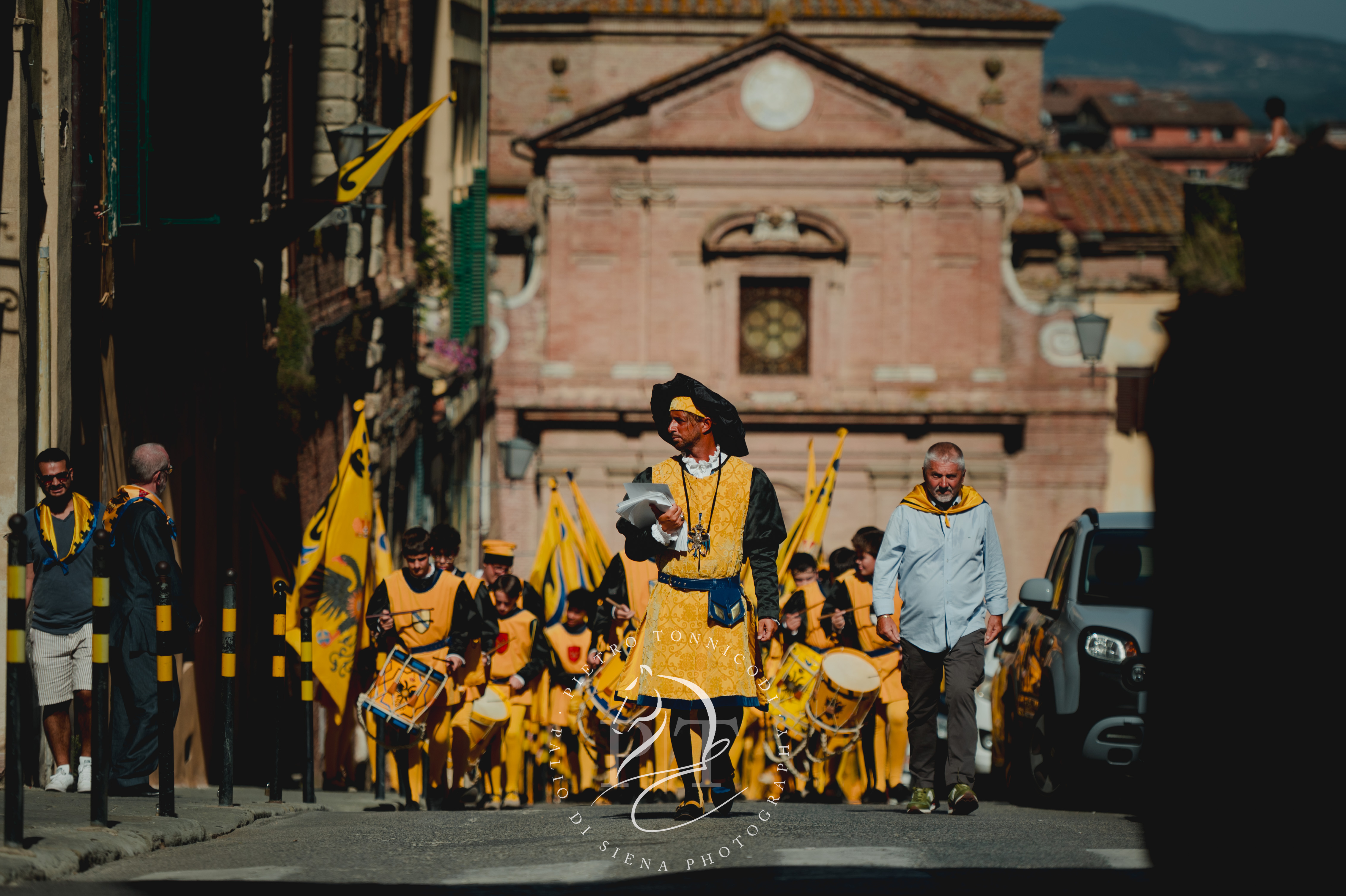 Aquila: la fotogallery del Giro di Onoranze 2023