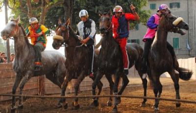 Palio di Castel del Piano: vince Poggio