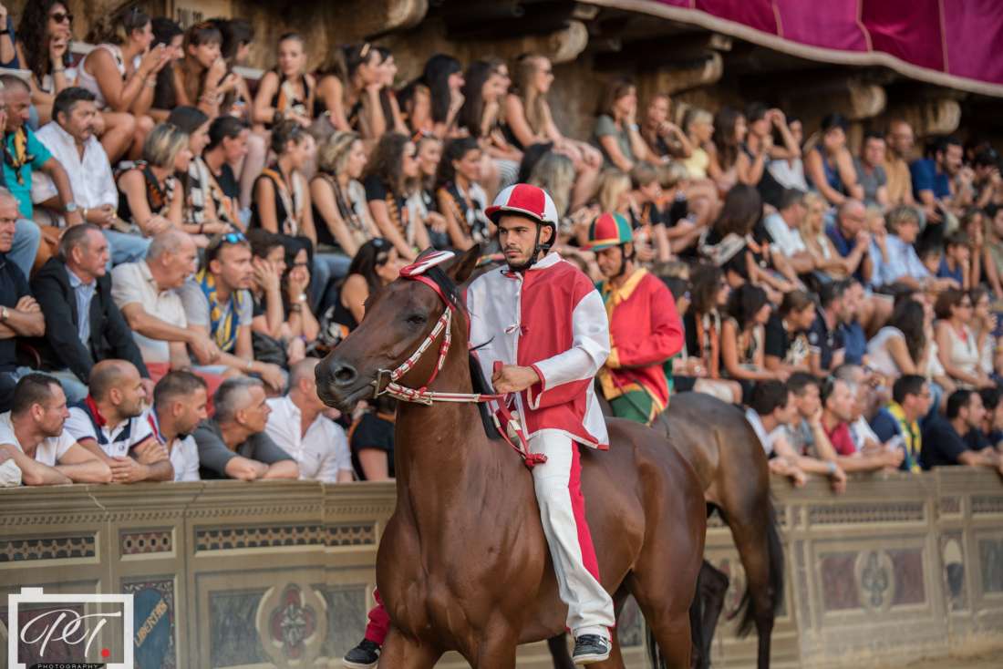 Asti: cambio di monta per il Rione Santa Caterina