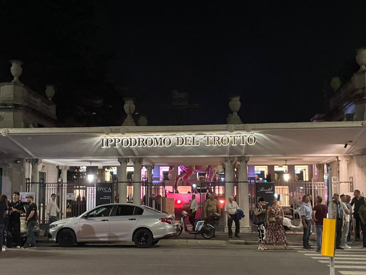 A Milano è stato inaugurato il nuovo ippodromo del trotto