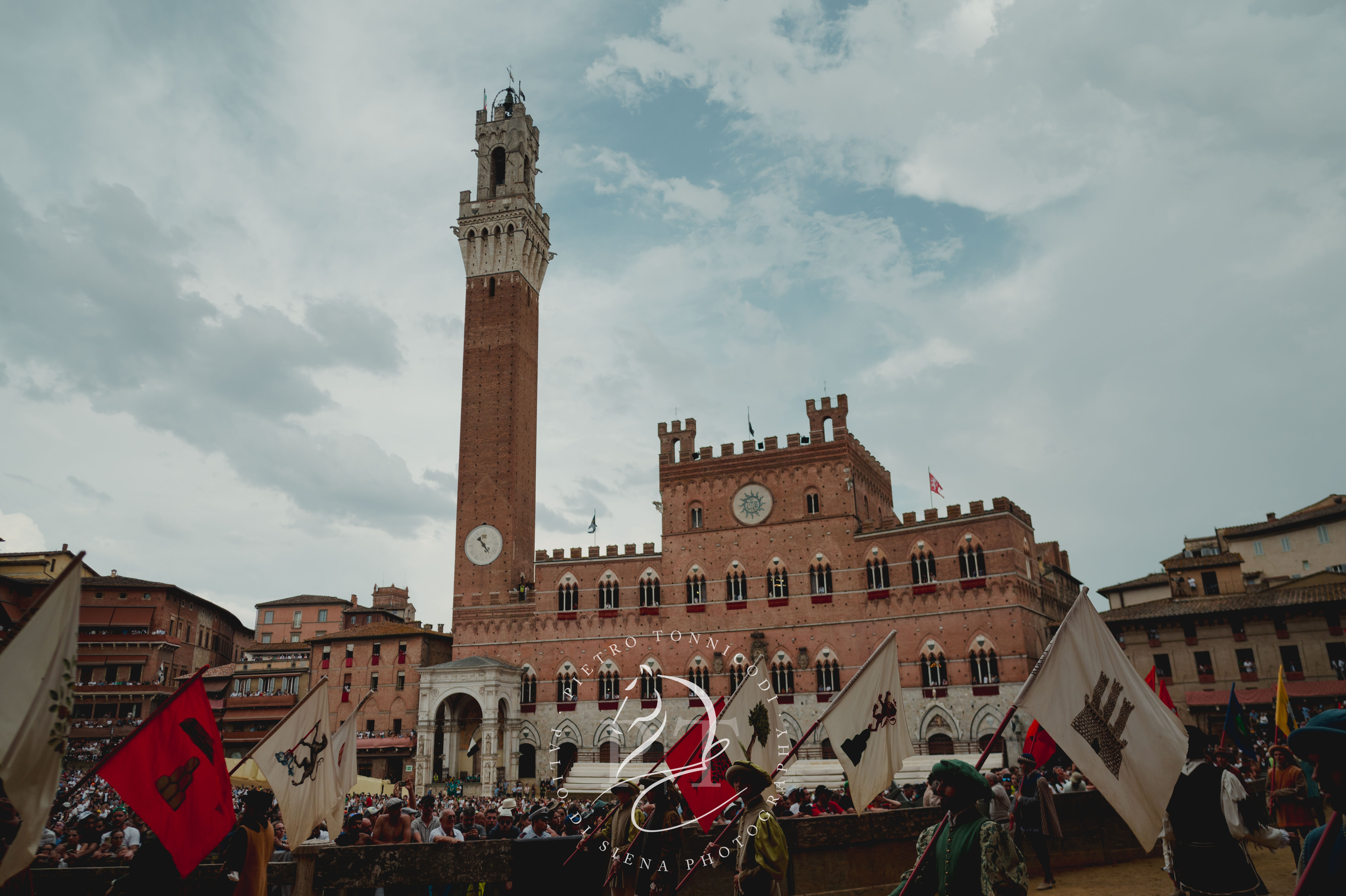 Palio 16 agosto 2024: le foto del Corteo Storico