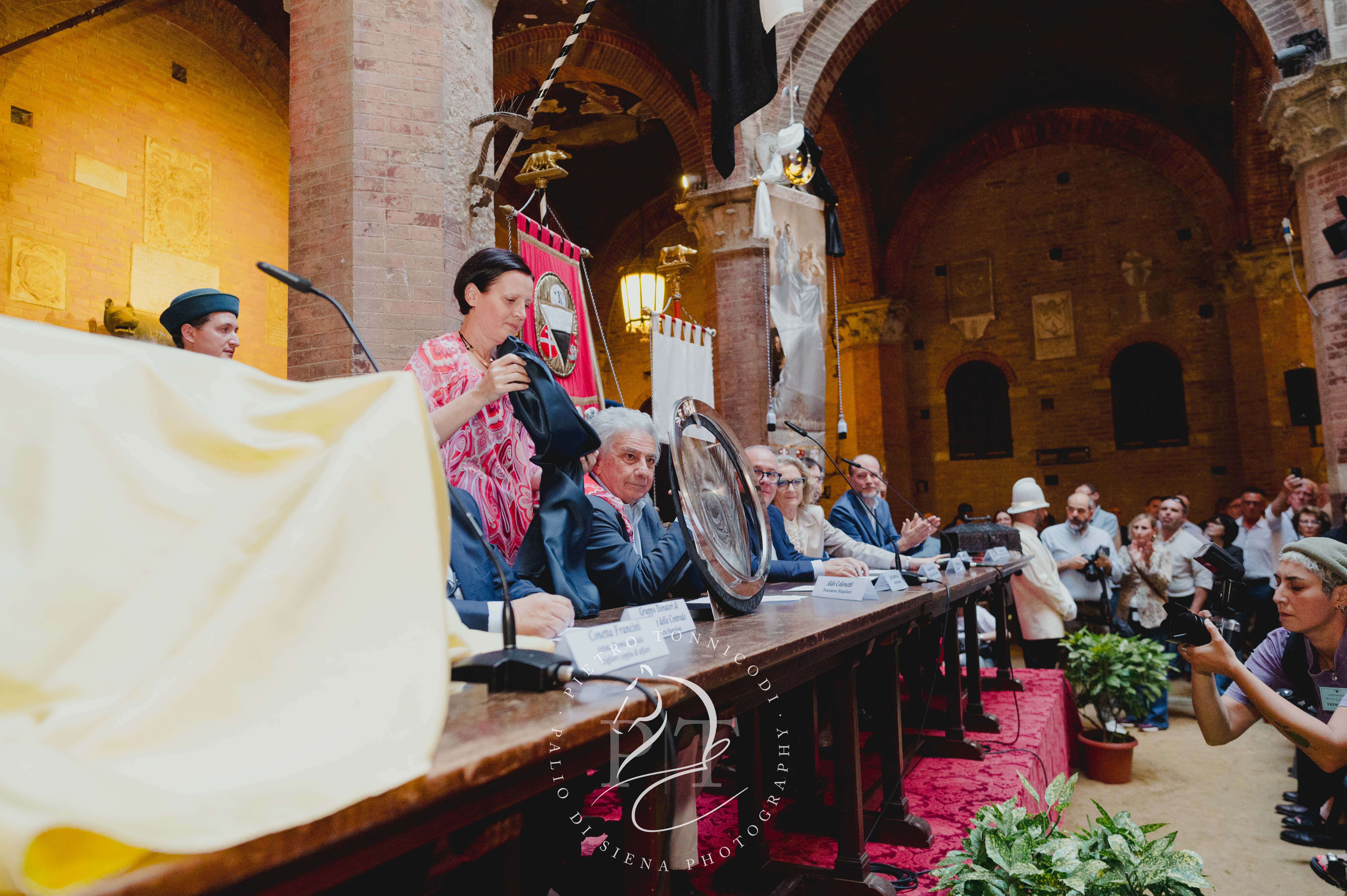 Drappellone del Palio di luglio del 2025: via al concorso pubblico
