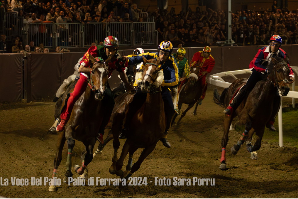Ferrara: ufficiali i nomi dei cavalli e fantini presenti