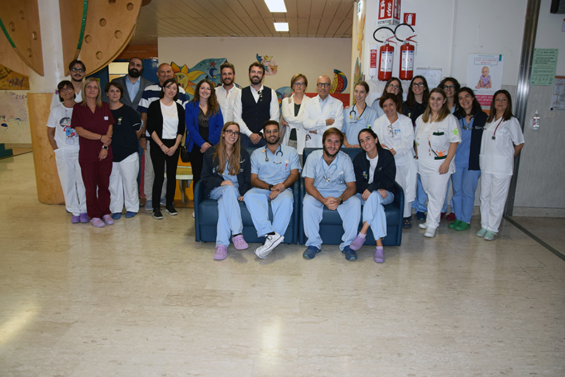 Comitato permanente degli Economi delle Contrade dona due poltrone alla Pediatria dell’Aou Senese