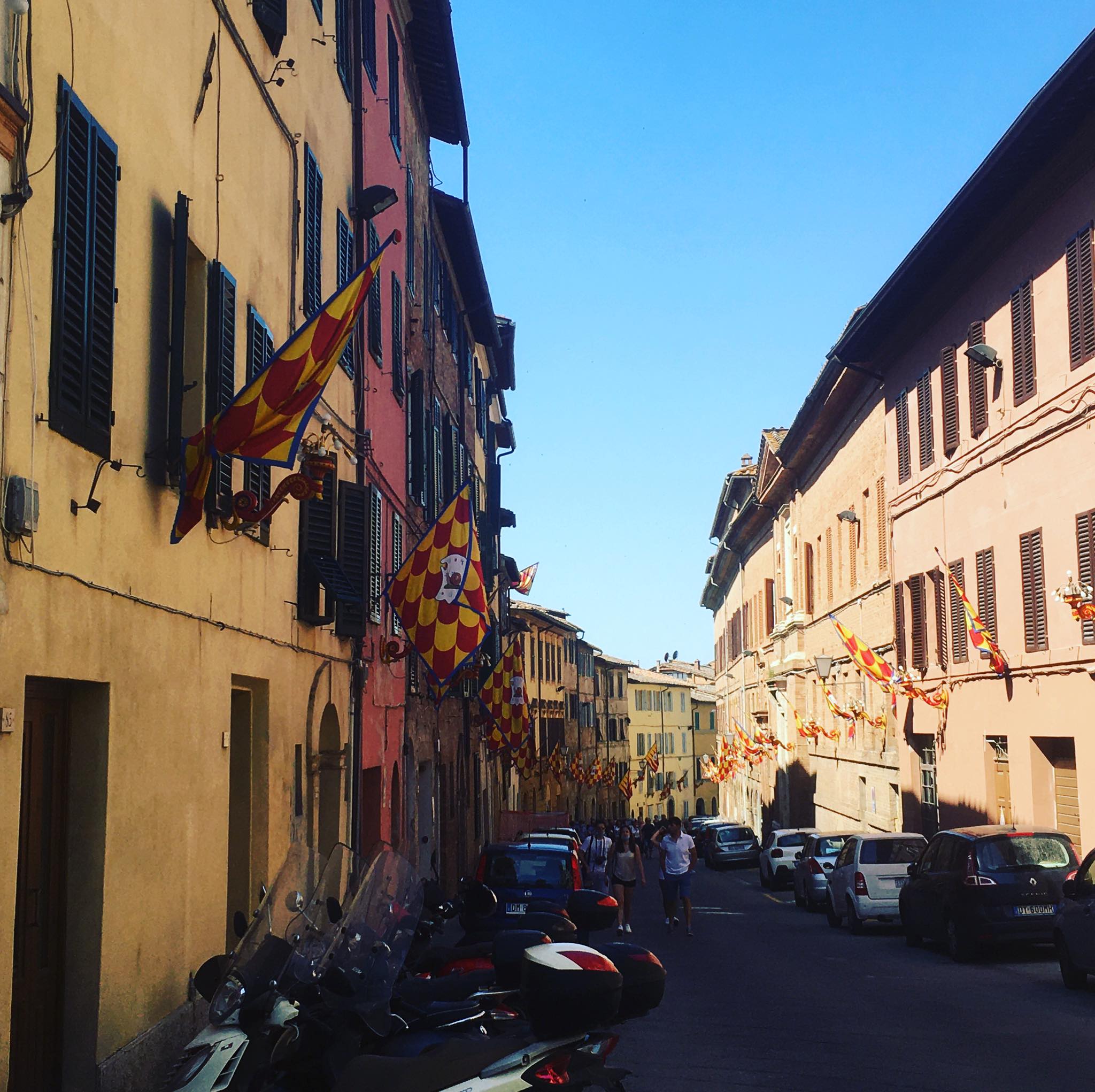 Le nostre passeggiate nei rioni di Onda e Chiocciola