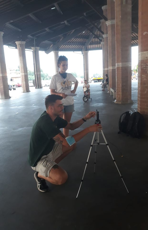 Questo pomeriggio gli operatori di Outsiders Siena intervisteranno giovani contradaioli