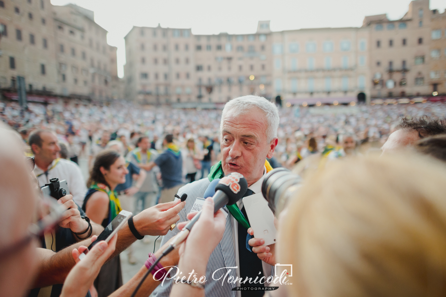 Simone Manganelli è stato confermato Capitano del Bruco