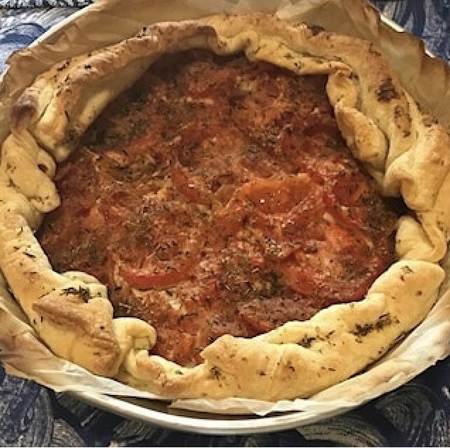 Pane, amore e chiacchiere di Palio: torta salata con pomodori toscani