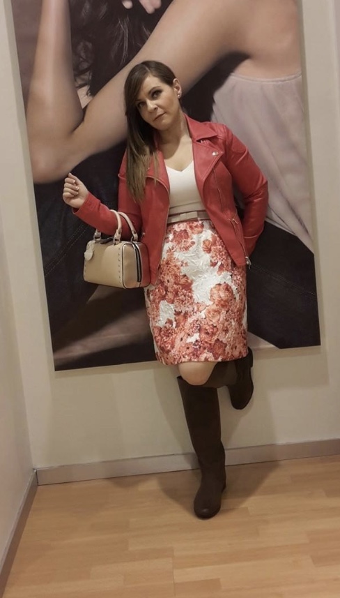Storia di ogni donna: outfit ispirato ai colori della Giraffa