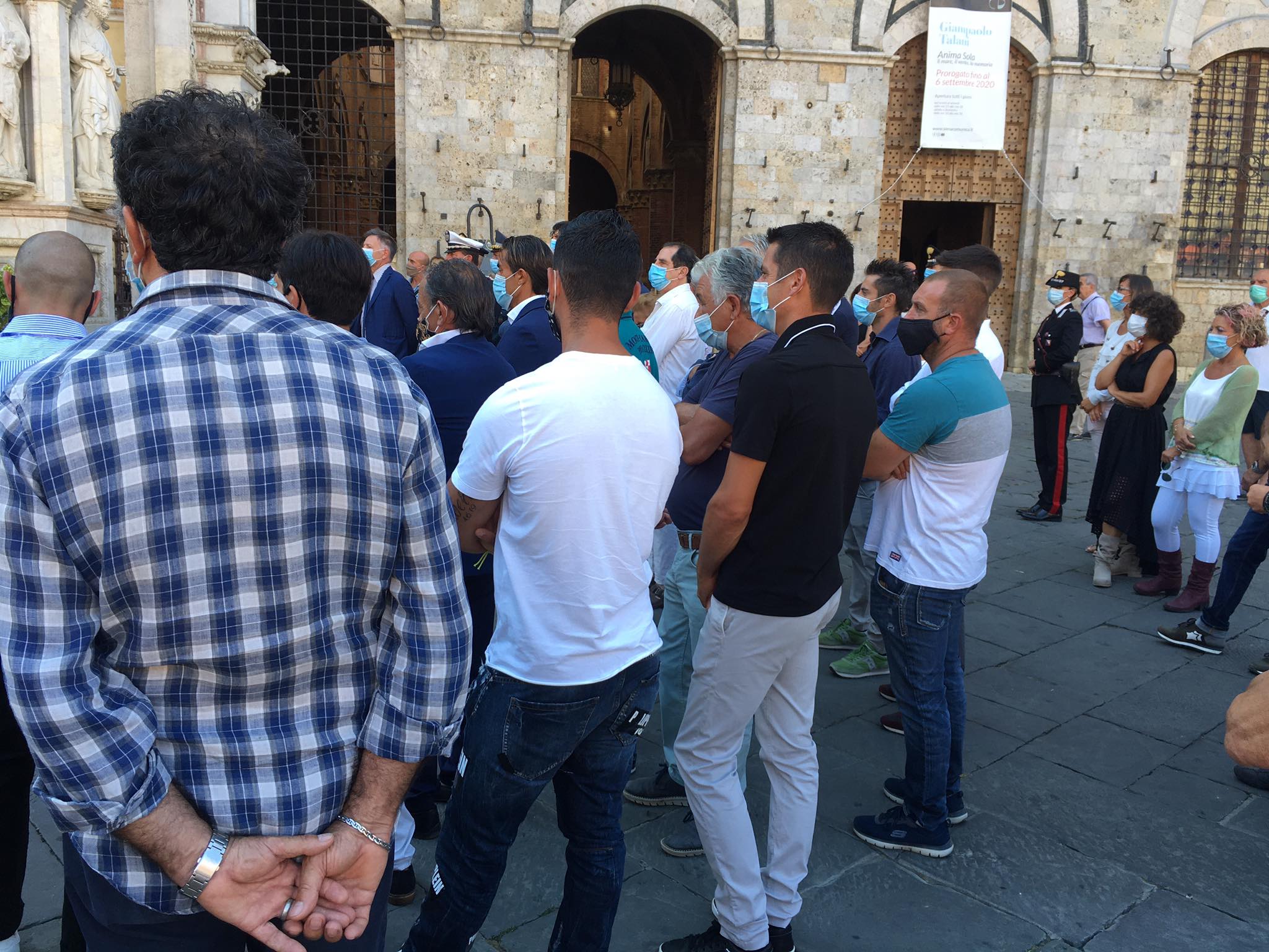 Domani Messa in Piazza del Campo con i fantini