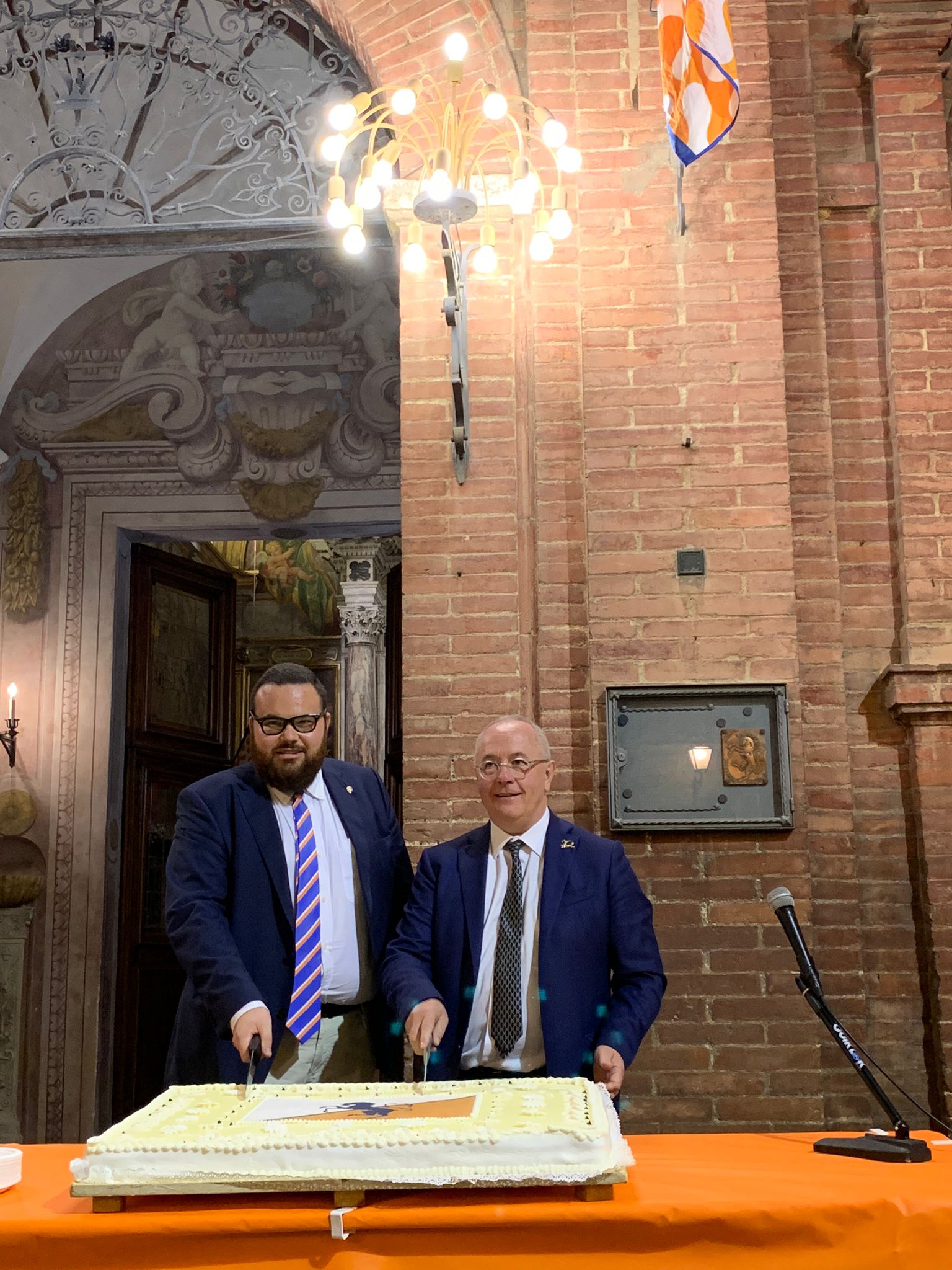 Leocorno: sabato scorso la presentazione del volume “1970-2020 Cinquant’anni di Leocorno”