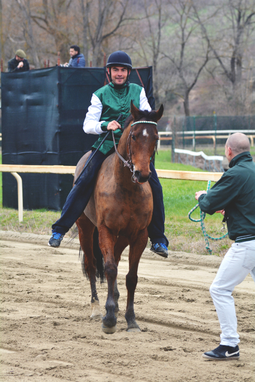 Antonio Siri ha vinto il titolo di Campione del Mondo nel World Championship Gentleman Riders