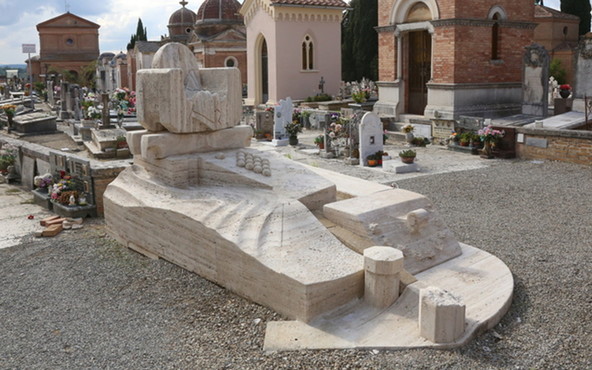 Domani la presentazione del lavoro di miglioria al monumento dei contradaioli defunti