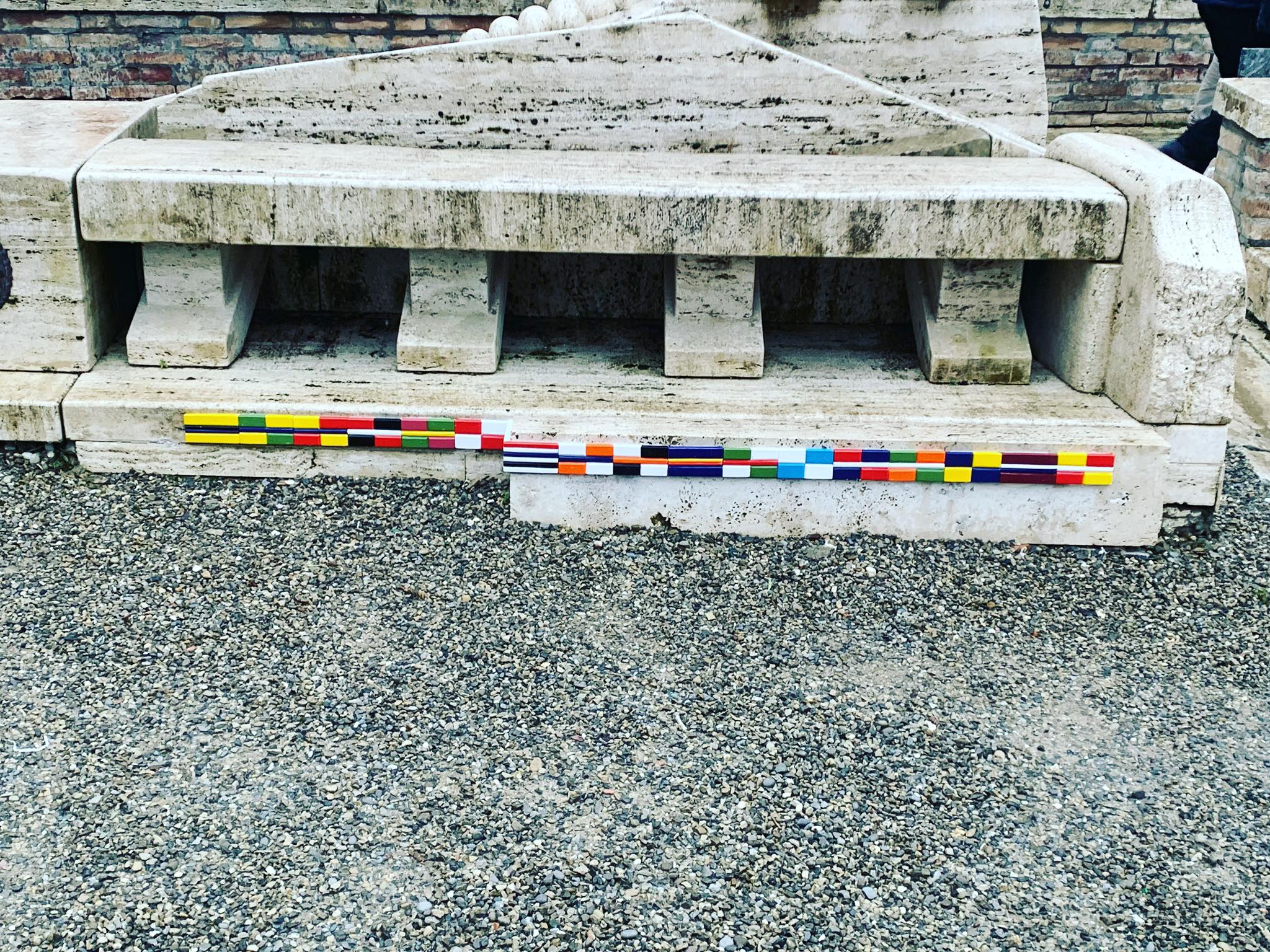 Questa mattina è stato presentato l'intervento al monumento dei contradaioli defunti