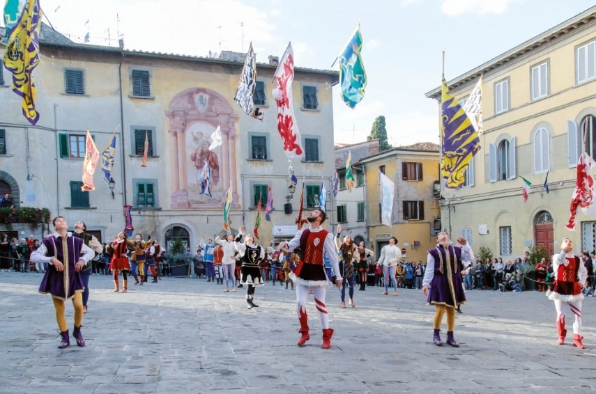 Fucecchio: sabato il Gran Galà dei musici e degli sbandieratori