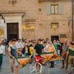 Selva: ieri la prima uscita con il Drappellone